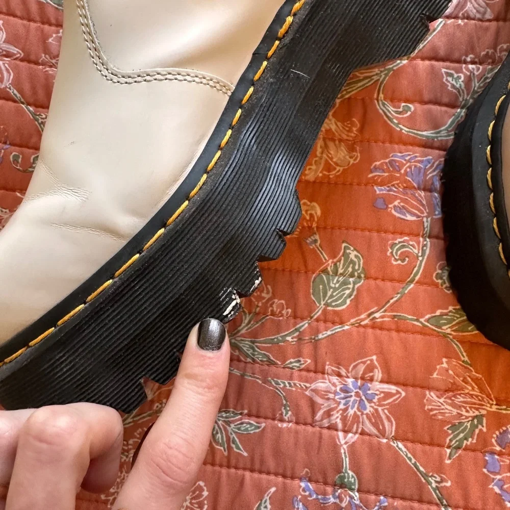 White Quad Platform Chelsea Doc Marten Boots! - Picture 8 of 8